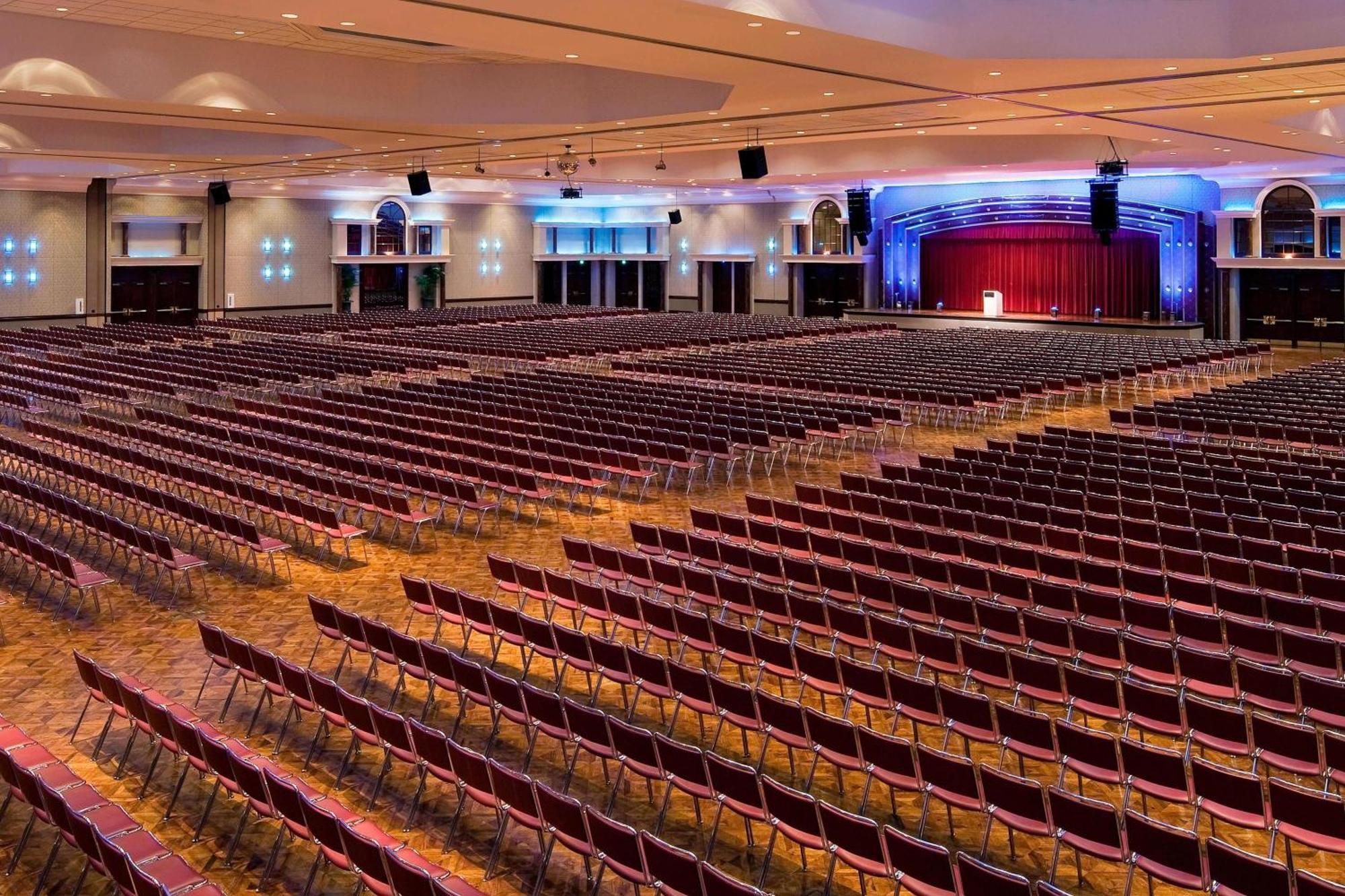 Sheraton Greensboro Exterior photo